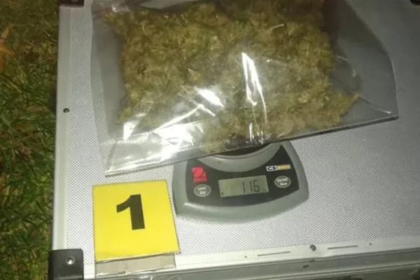 Detuvieron a una mujer que violó la prisión domiciliaria por narcotráfico en Neuquén