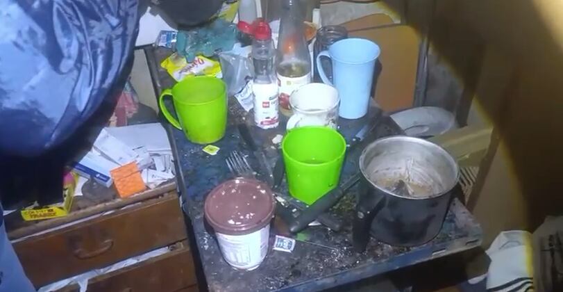 Las condiciones en las que se encontraron el cuarto del hombre de 84 años (Fuente: Fiscales.gob.ar)
