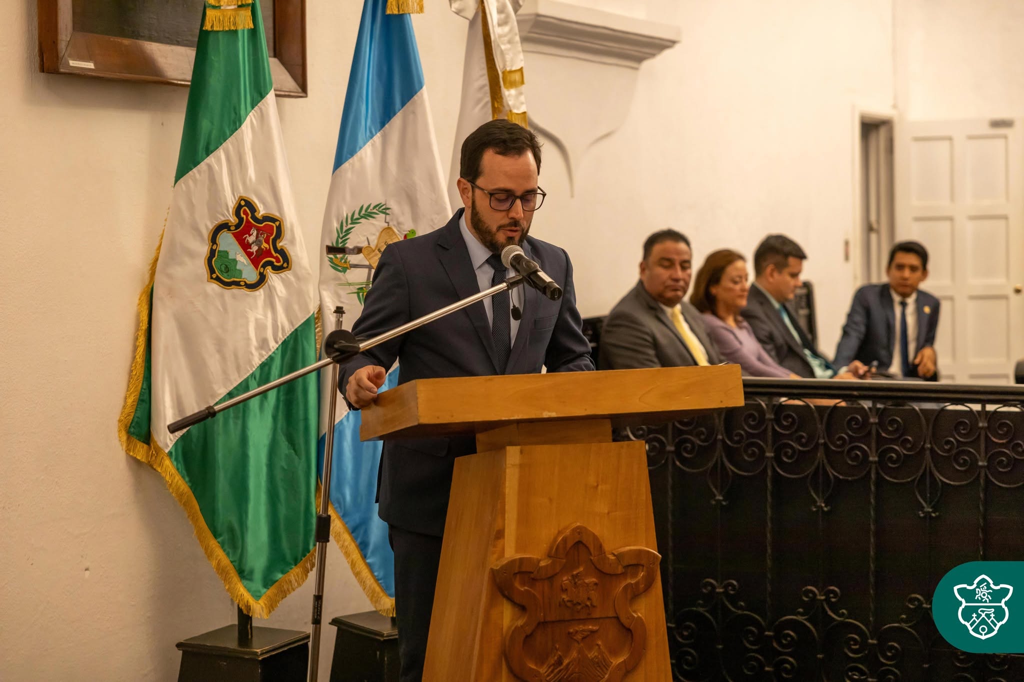 El alcalde Juan Manuel Asturias y el Concejo Municipal de Antigua Guatemala rechazaron por unanimidad el desfile del orgullo LGBTIQ+ previsto para el 20 de junio. (Municipalidad de Antigua Guatemala)