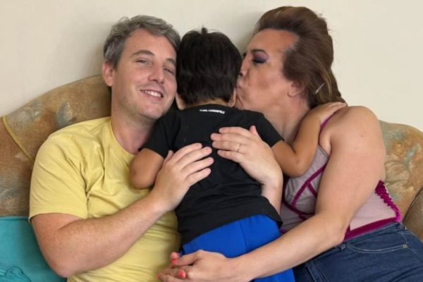 El desopilante error de Lizy Tagliani al comprarle la camiseta de la Selección a su hijo: “Antes de ser mami, fui trava”