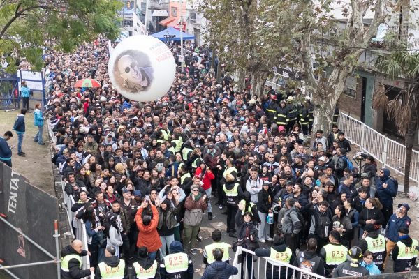 El “dolor dulce” de cientos de miles de personas en la despedida del Indio Solari: “Es el Dios de los rotos”