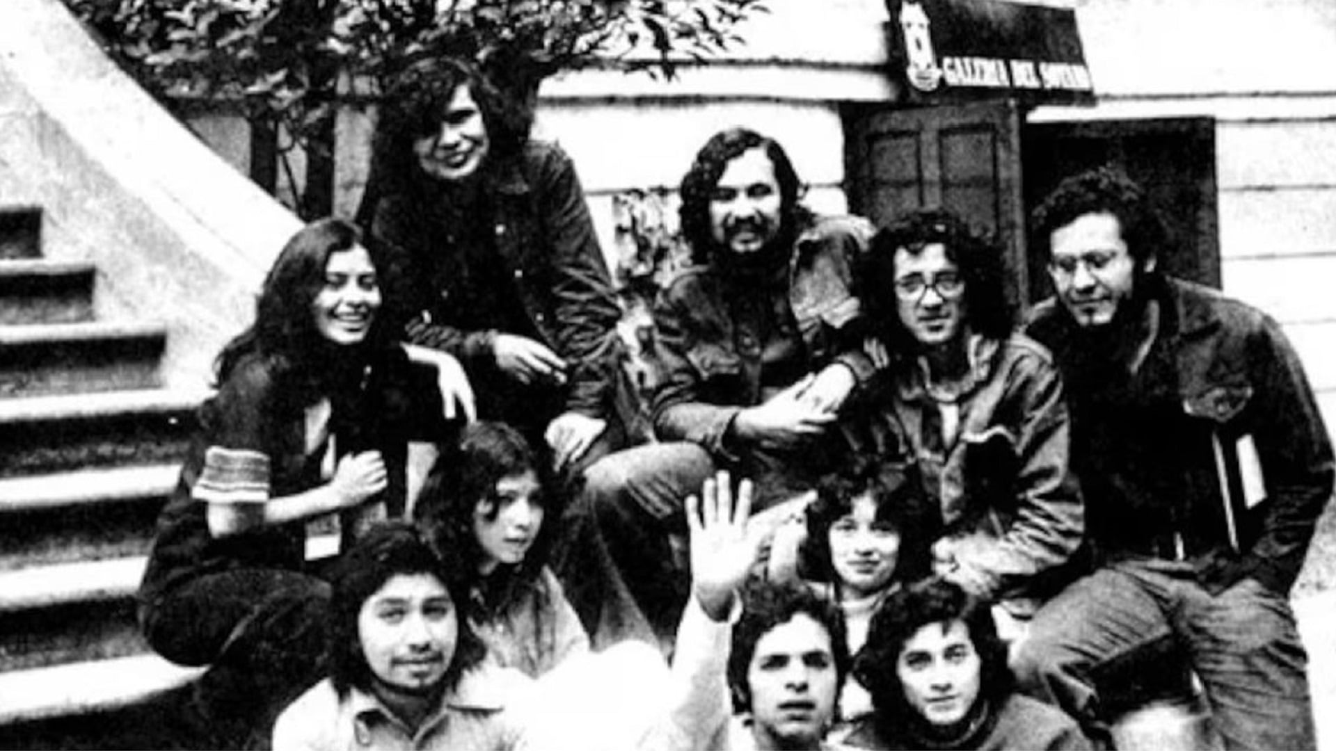 Arriba: Margarita Caballero, Mario Santiago, José Rosas Ribeyro, Roberto Bolaño y José Vicente Anaya. Abajo: Rubén Medina, Dina García, Ramón Méndez, Guadalupe Ochoa y José Peguero (Crédito: americat.barcelona)