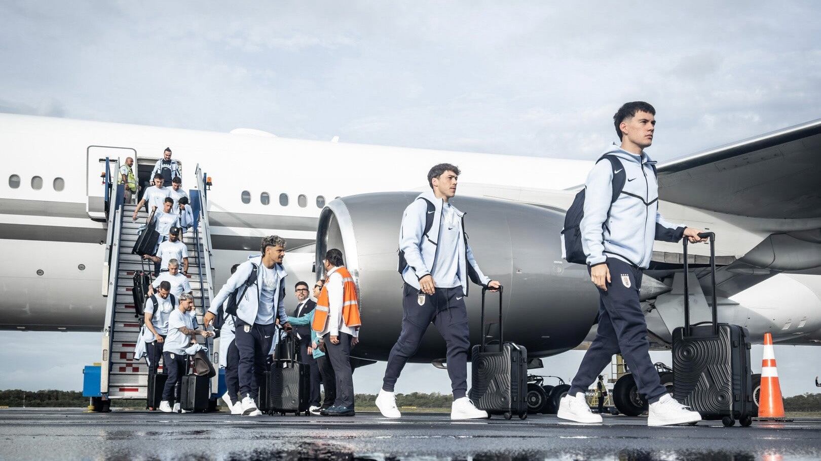 El vuelo de la selección de Uruguay a los Estados Unidos se demoró (@Uruguay)