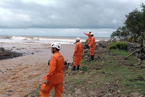 El Salvador: Cristina se degrada a vaguada, aunque persisten restricciones para navegación y pesca