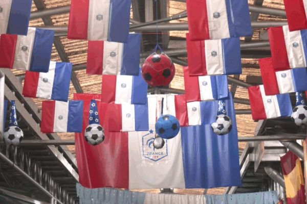 El Salvador y el Mundial 2026 entre mercados, hogares y espacios públicos