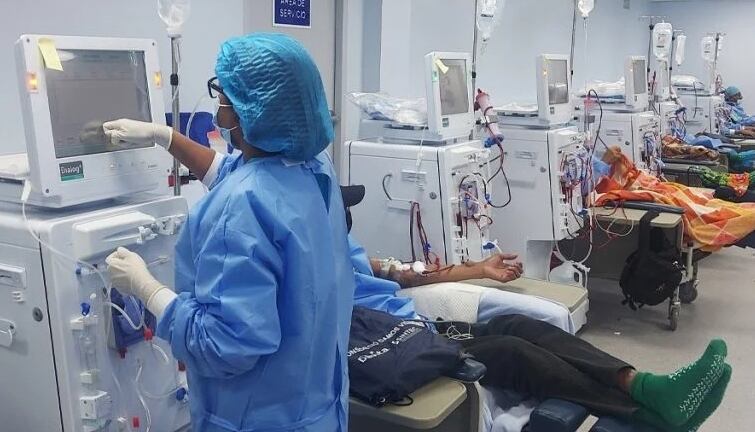 La sensación térmica, según las autoridades de salud, incide en el aumento de pacientes afectados con enfermedades renales. (CSS)