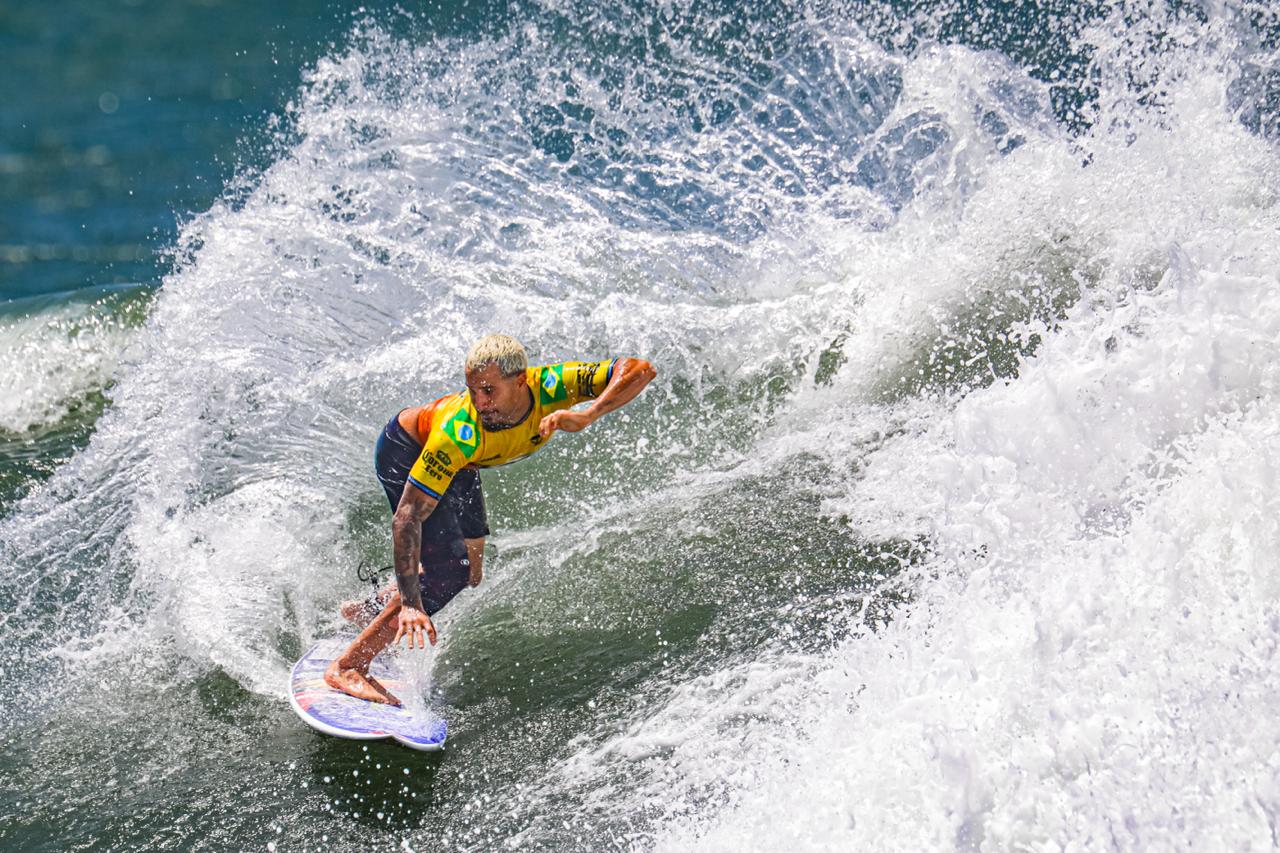 El evento Surf City El Salvador Pro atrajo la atención internacional al consolidarse como una de las competencias más importantes del circuito mundial. (Cortesía: Secretaría de Prensa)