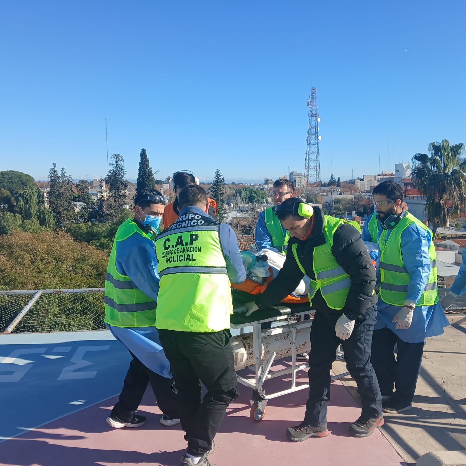 La explosión en una vivienda de Las Paredes, Mendoza, ocurrió a las 7:50 y derivó en un incendio que activó un operativo de emergencia