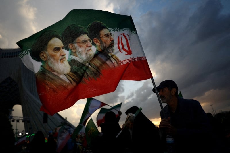 El régimen iraní amenazó con tomar represalias tras el bombardeo de Israel en Beirut: “La respuesta está llegando” (REUTERS/Archivo)