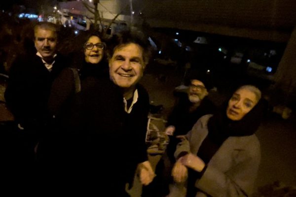 Irán ratificó la condena a un año de prisión contra Jafar Panahi, el cineasta que decidió volver a su país pese a la persecución