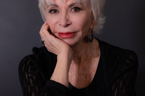 Isabel Allende, escritora chilena: “Para las mujeres, el mejor afrodisíaco son las palabras; el punto G está en los oídos, el que busque más abajo está perdiendo el tiempo”