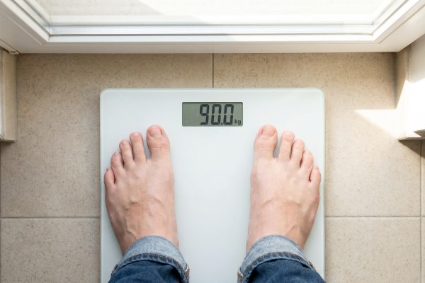 Keto vs. Paleo: la evidencia detrás de las dietas más populares para bajar de peso