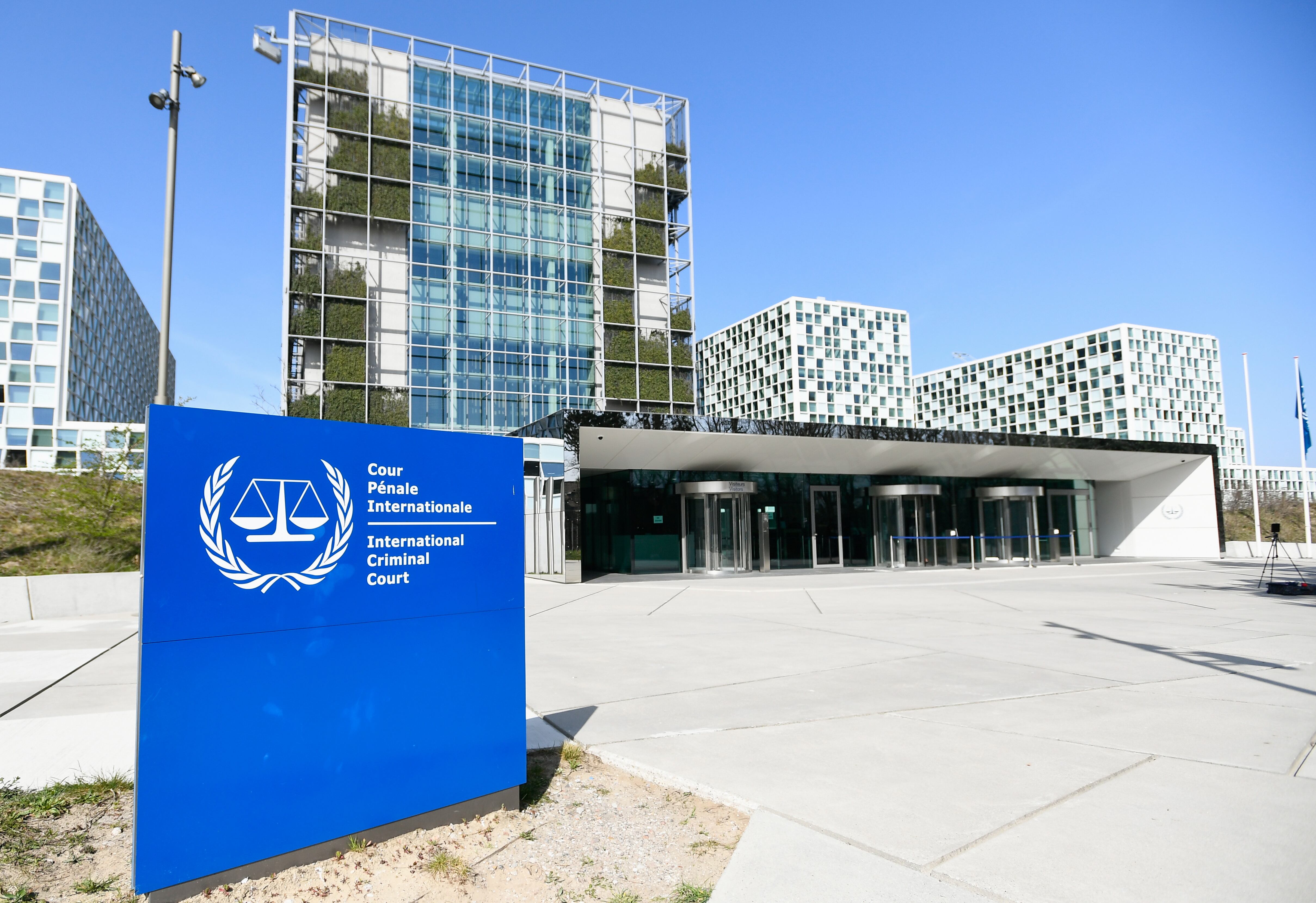La decisión quedó ahora en manos de los 125 Estados miembros del tribunal, que deberán resolver si el fiscal jefe continúa o no al frente de la institución (REUTERS/Archivo)