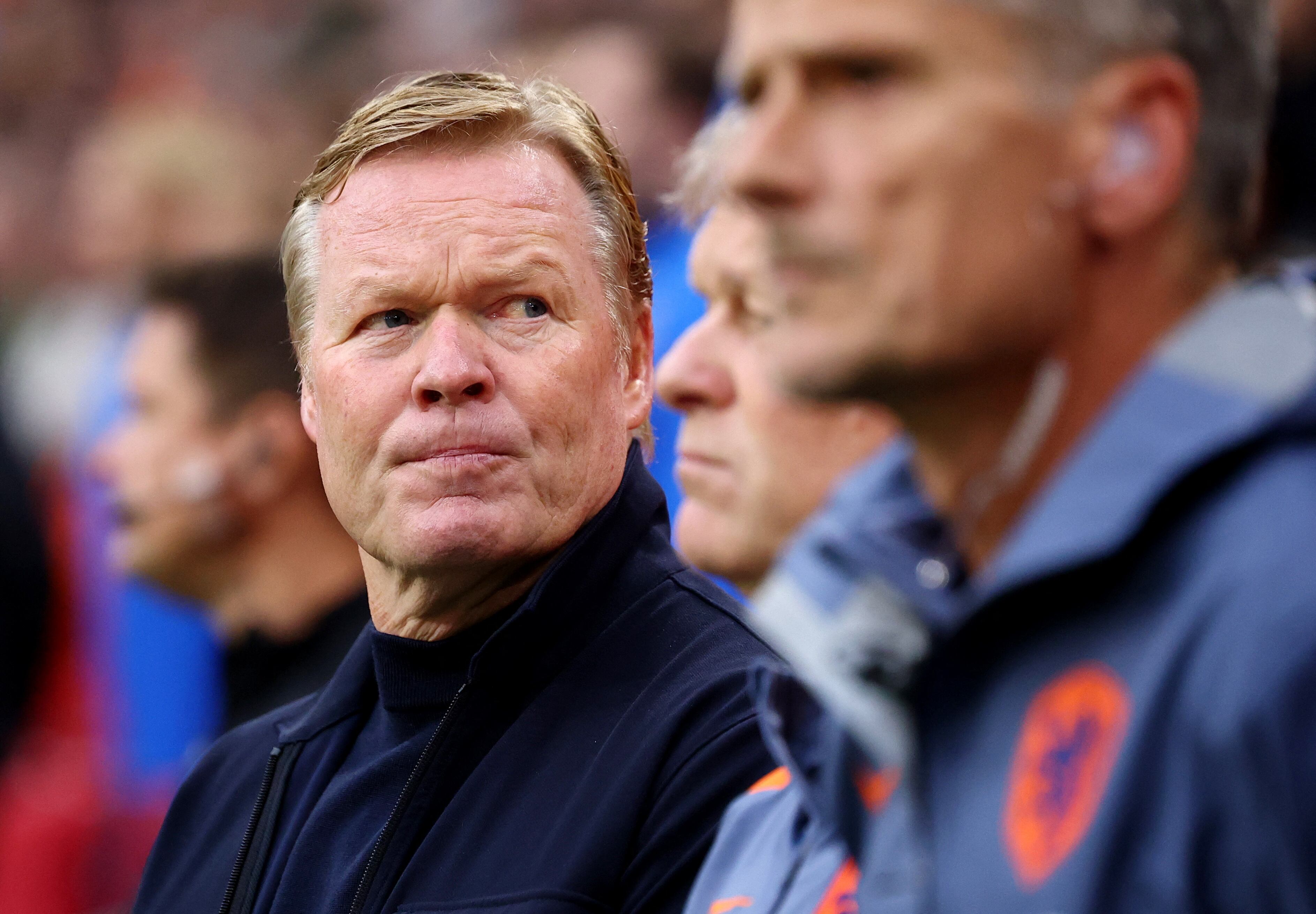 Ronald Koeman durante un partido de las eliminatorias europeas con la selección de Países Bajos (REUTERS/Piroschka Van De Wouw)
