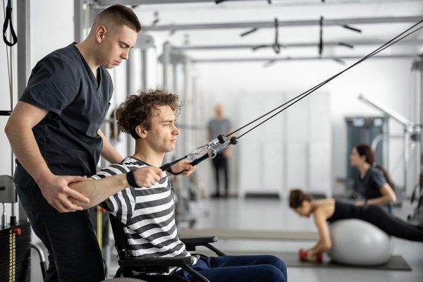 La estimulación de la médula espinal puede restaurar la fuerza del brazo tras un AVC