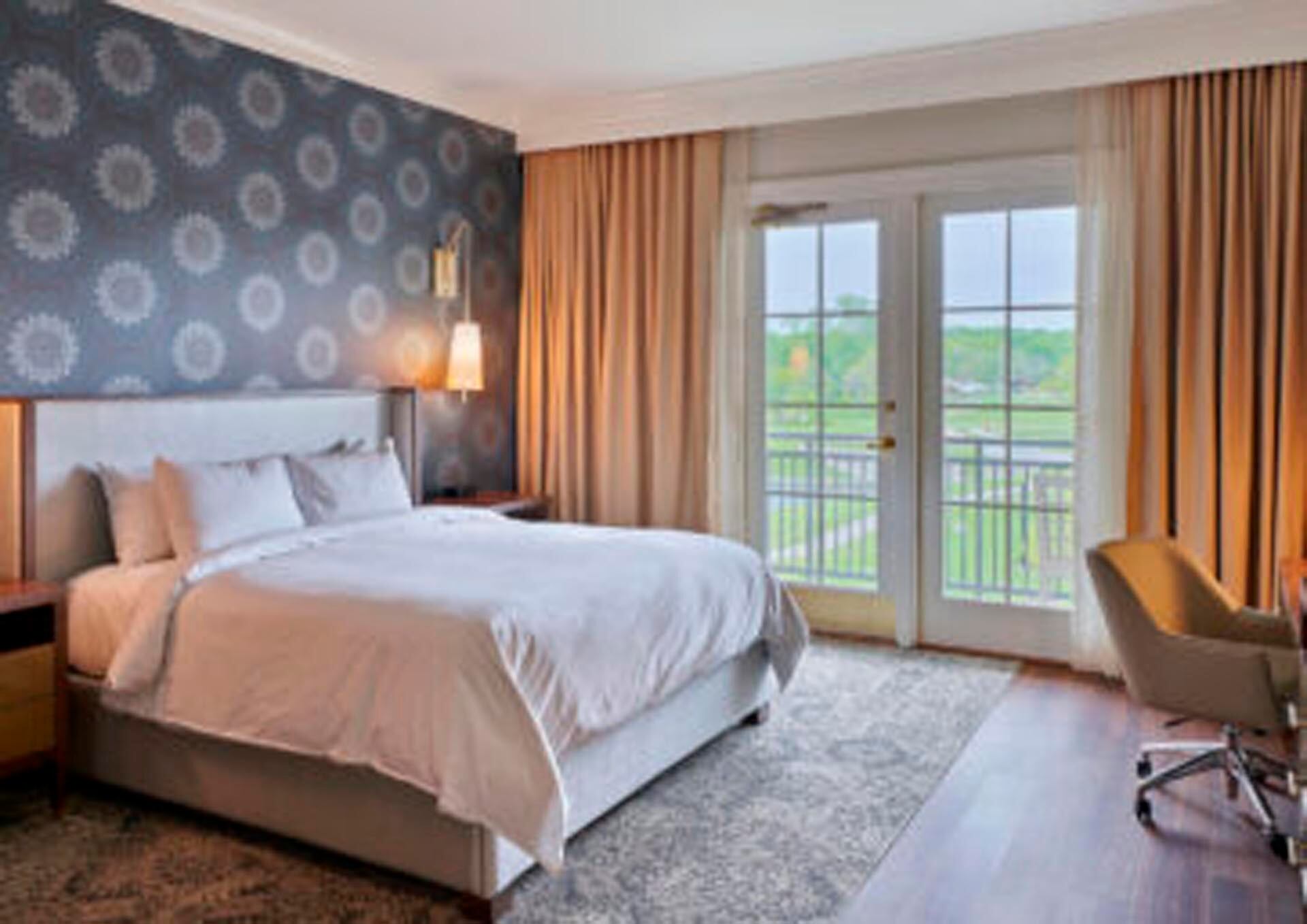 Una habitación moderna y elegante en The Inn at Meadowbrook Hotel, el lujoso alojamiento elegido para la concentración de la selección de Inglaterra de cara al Mundial 2026.