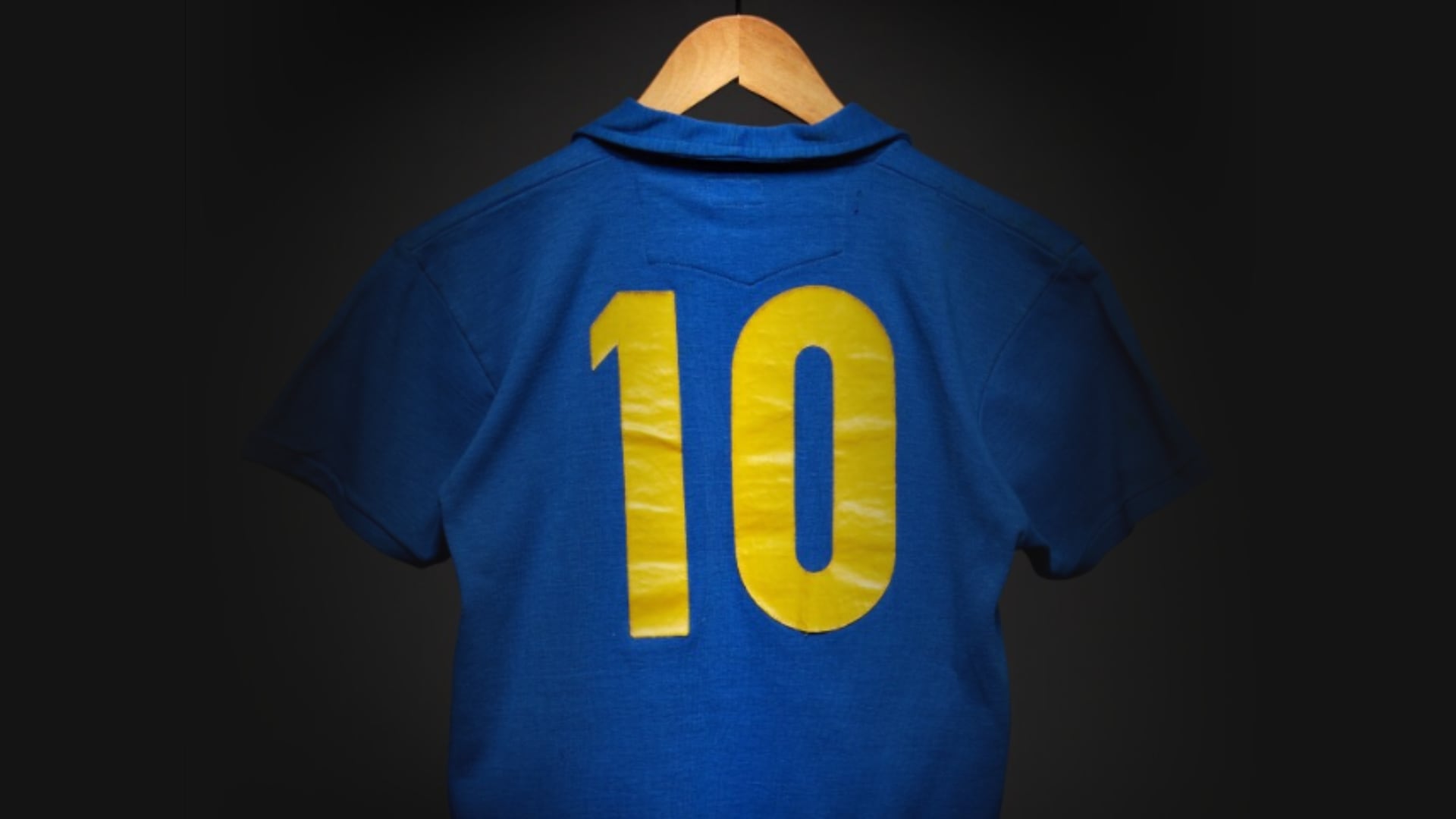 La histórica camiseta de Pelé de la final de 1958 se exhibe y va a subasta en Nueva York