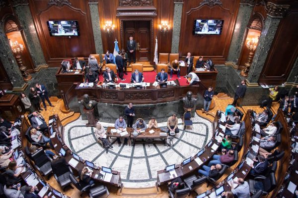 La Legislatura porteña tratará un proyecto para regular el uso de vapeadores