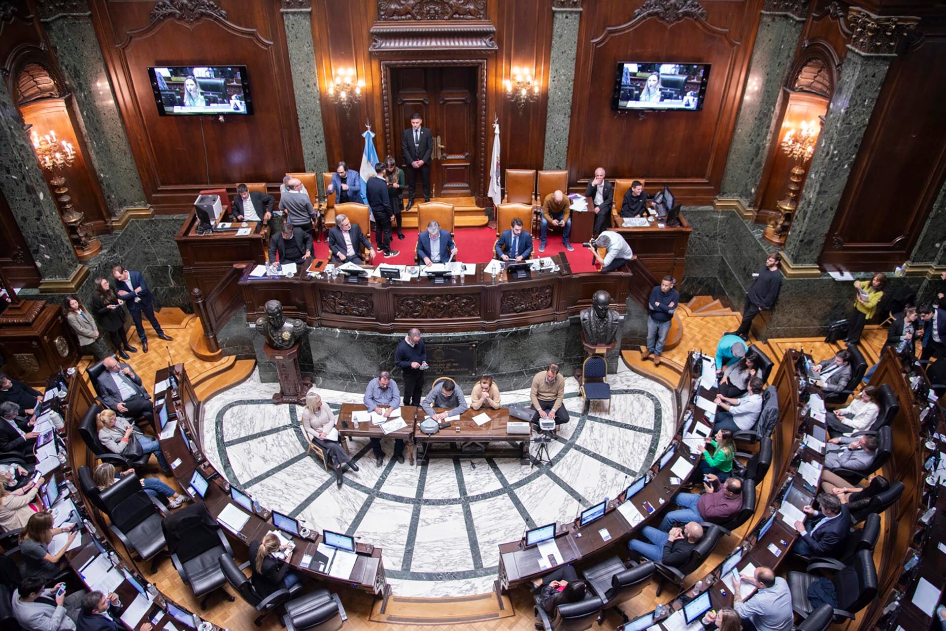 La Legislatura porteña tratará un proyecto para regular el uso de vapeadores