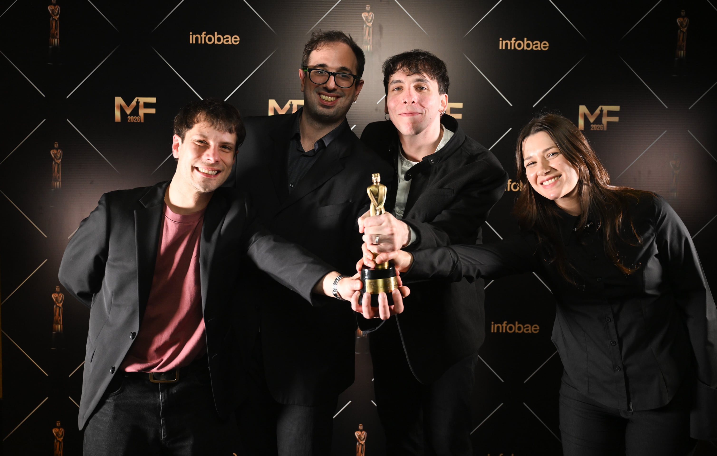 Joaquín Frere, Tomás Pergolini, Romina Pereyra y Nicolás Rábago, periodistas de Malditos Nerds en Infobae.com — Ganadores de Contenido periodístico sobre gaming