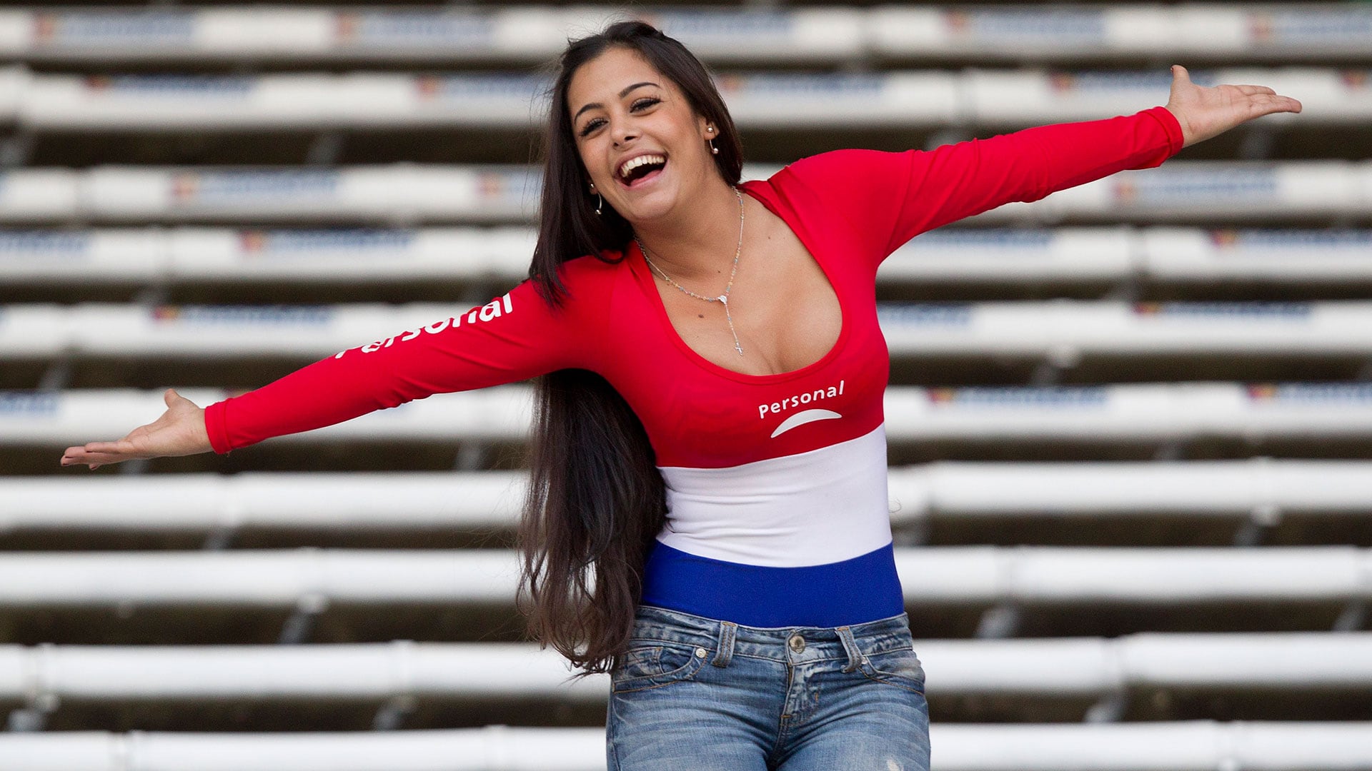 Larissa Riquelme, la hincha más famosa de Paraguay contó cómo vivió la definición por penales (Getty Images)