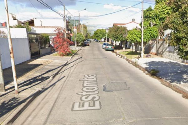Le robaron el auto a un policía de Morón, escaparon en el vehículo y a las pocas cuadras chocaron