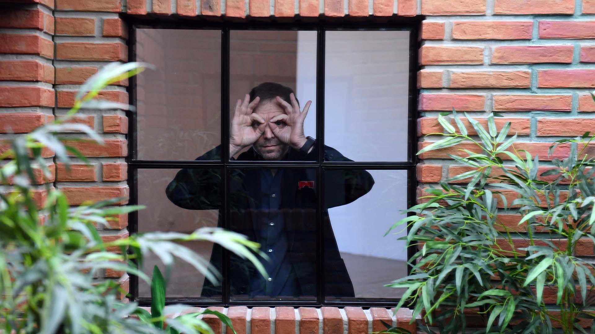 Leandro Erlich: cómo “patear el tablero” de la realidad para llegar al Grand Palais