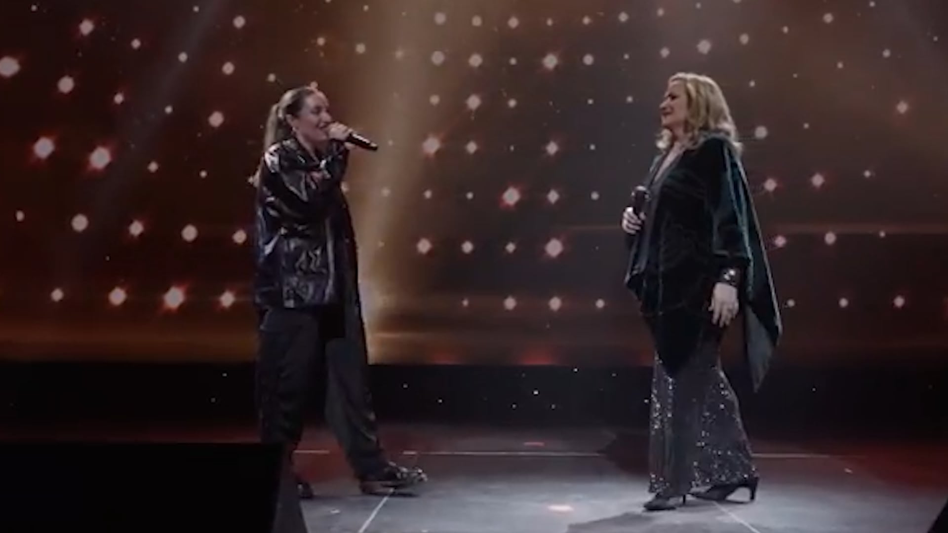 La emoción de Lucía Galán al cantar por primera vez en vivo con su hija