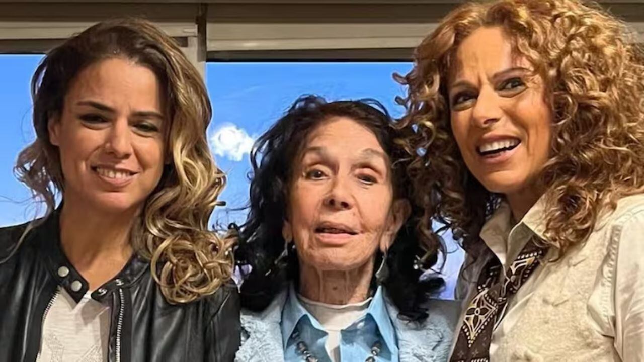 Marina Calabró, su madre Coca y su hermana Iliana