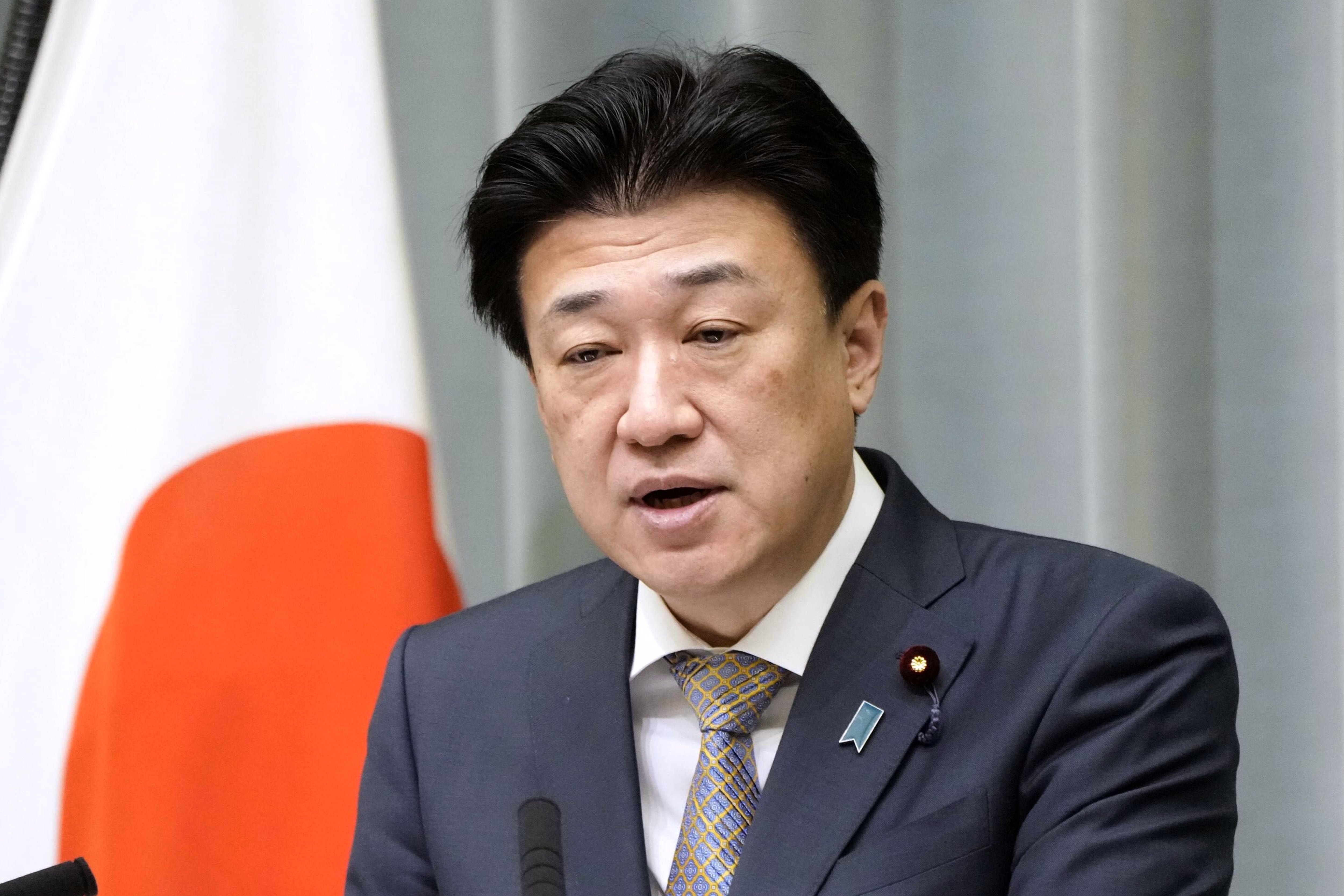 El secretario en jefe del Gabinete de Japón, Minoru Kihara, habla en una conferencia de prensa en Tokio, el martes 7 de abril de 2026 (Keisuke Hosojima/Kyodo News vía AP)