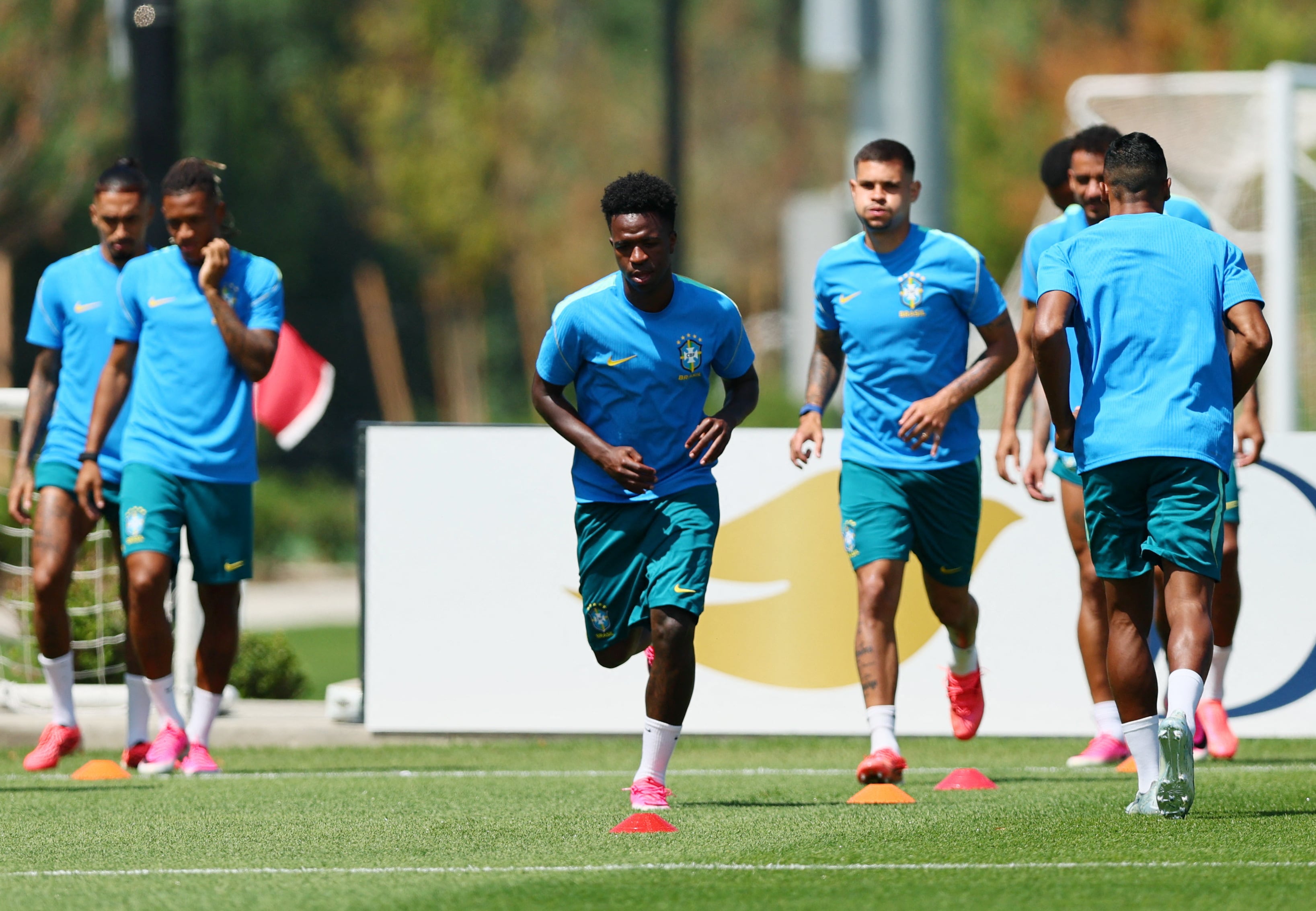 La selección de Brasil se entrena para su partido frente a Marruecos (Reuters/Caean Couto)