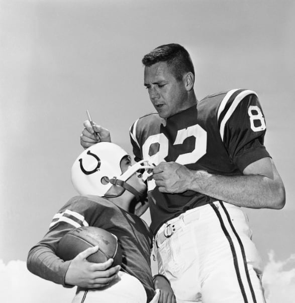 Reconocido por su rigor en los entrenamientos y su capacidad para superar limitaciones físicas, Berry elevó la posición de receptor a un nuevo estándar profesional (AP Photo/William A. Smith/Archivo)