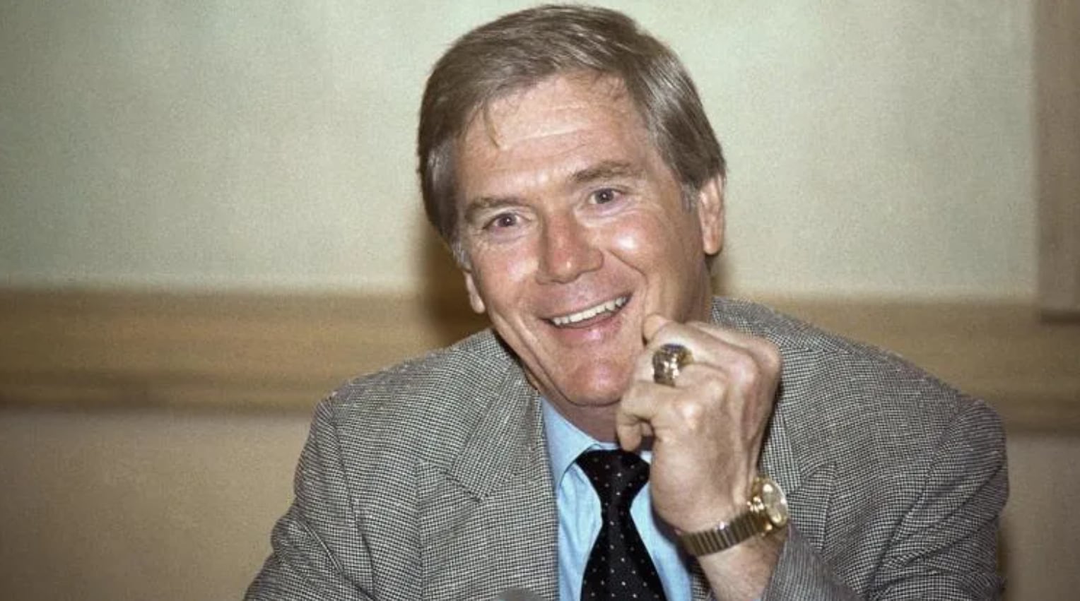La noticia de la muerte de Berry impactó a dos generaciones de fanáticos que crecieron con su inconfundible estilo en la NFL (AP Photo)
