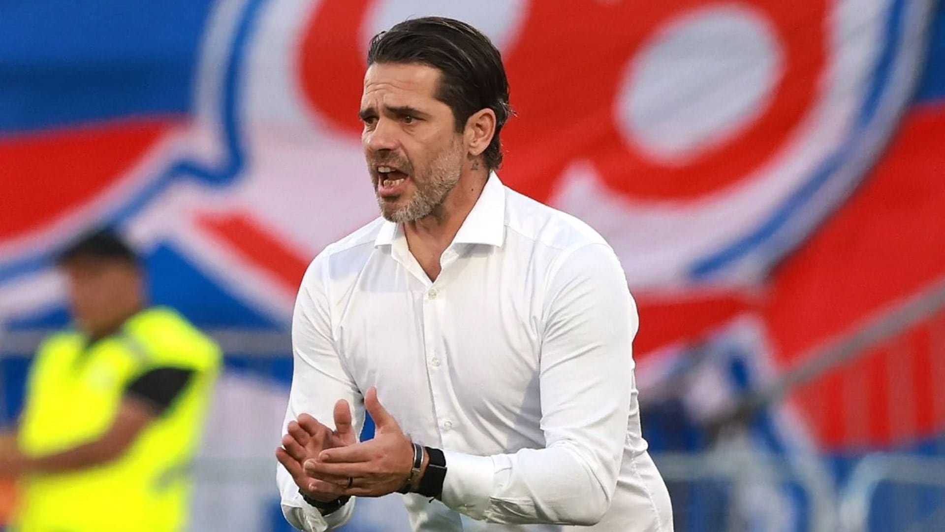 El técnico argentino no estará disponible para dirigir el próximo encuentro pactado para este domingo por la Copa Chile