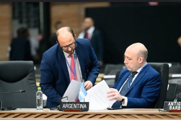 Panamá y Serbia acuerdan supresión de visas oficiales y cooperación académica