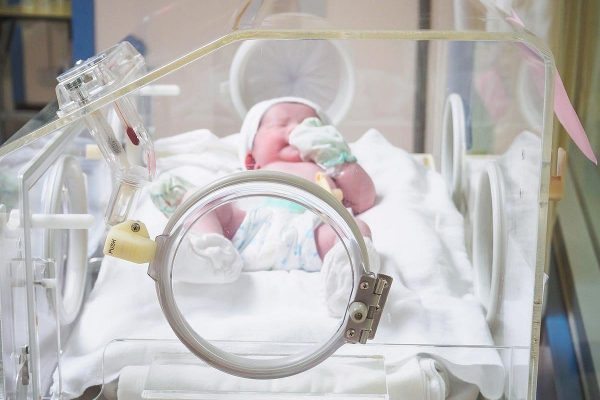 Ponerse la vacuna contra el VRS durante el embarazo podría proteger a tu bebé tras el nacimiento