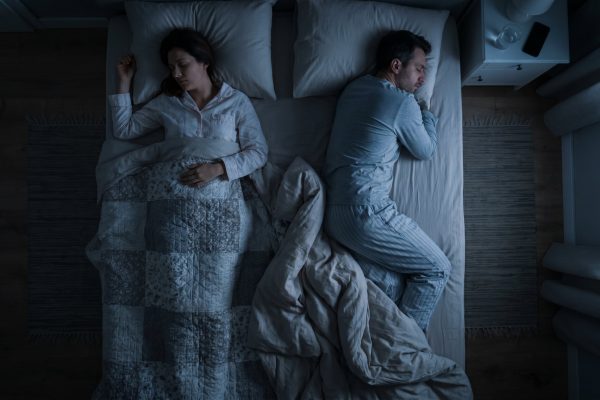 Por qué dormir 8 horas no garantiza un buen descanso, según expertos