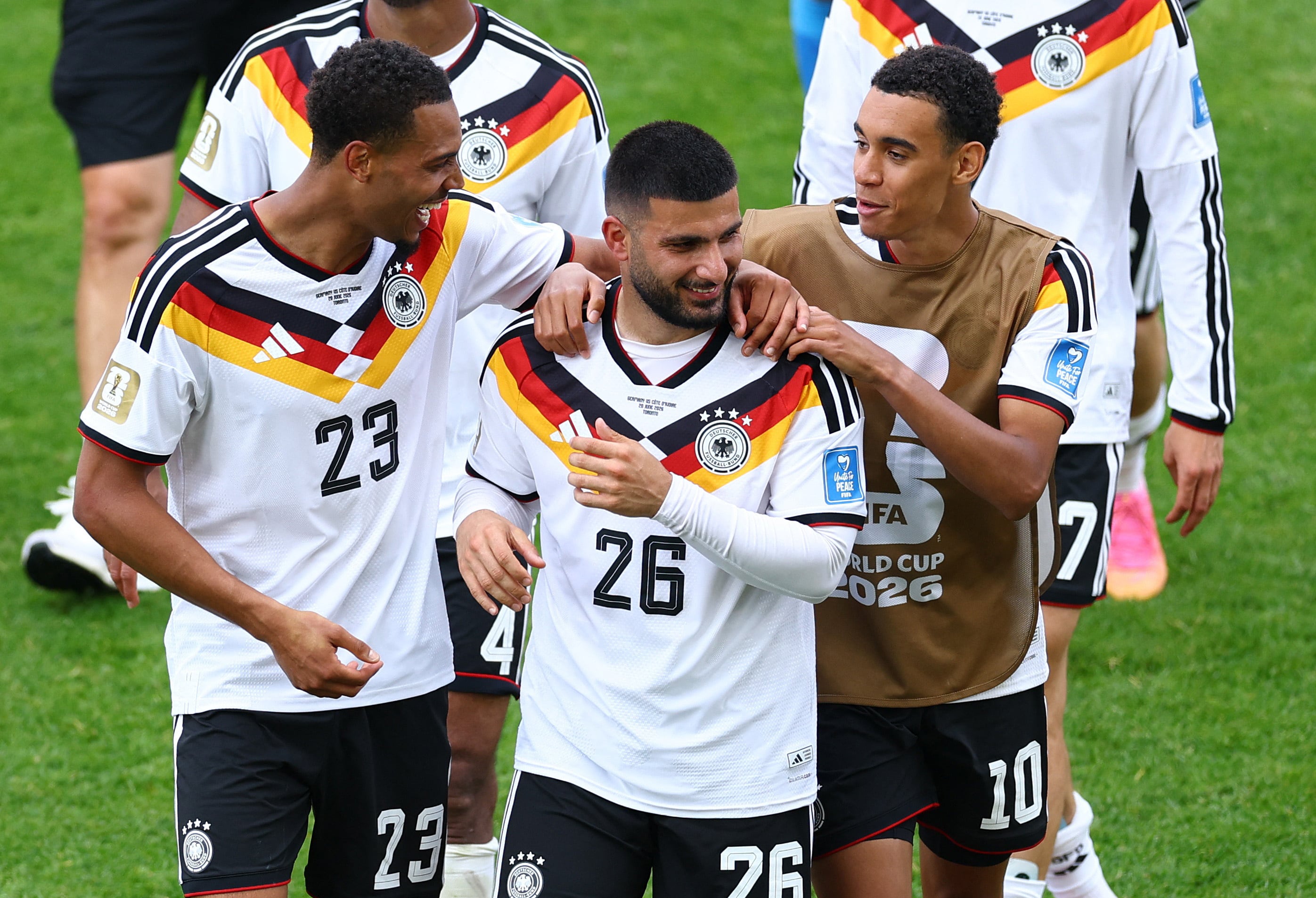 Deniz Undav festejando el triunfo y la clasificación de Alemania a 16avos de final (REUTERS/Piroschka Van De Wouw)