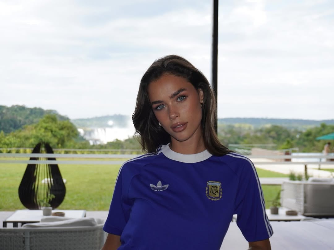 Giulia Ciancio, la modelo italiana pareja de Leonardo Balerdi, se convirtió en una de las figuras más comentadas en la previa del Mundial 2026