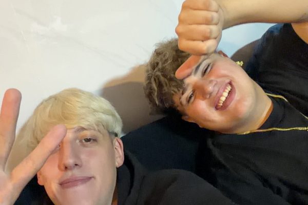 Quiénes son Beni Mármol y Pato Perrotta, los youtubers argentinos que fueron detenidos en el Mundial