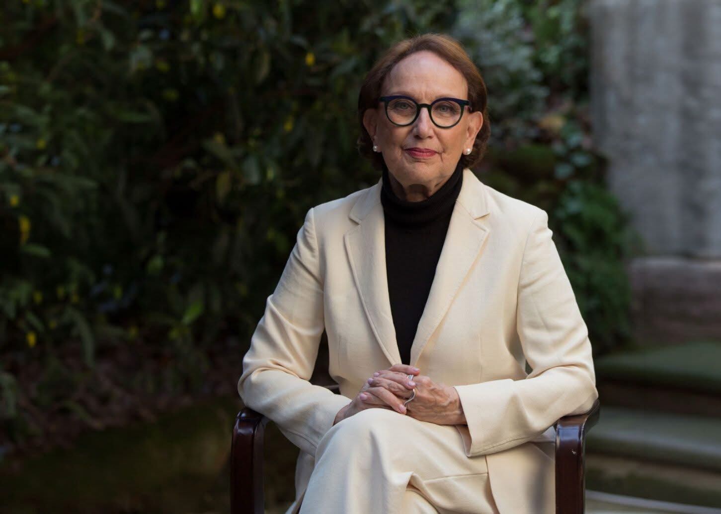 La actual secretaria general de la Conferencia de las Naciones Unidas sobre Comercio y Desarrollo presenta su trayectoria en diplomacia, economía y reformas institucionales, y plantea como eje central reconstruir confianza y reforzar la mediación