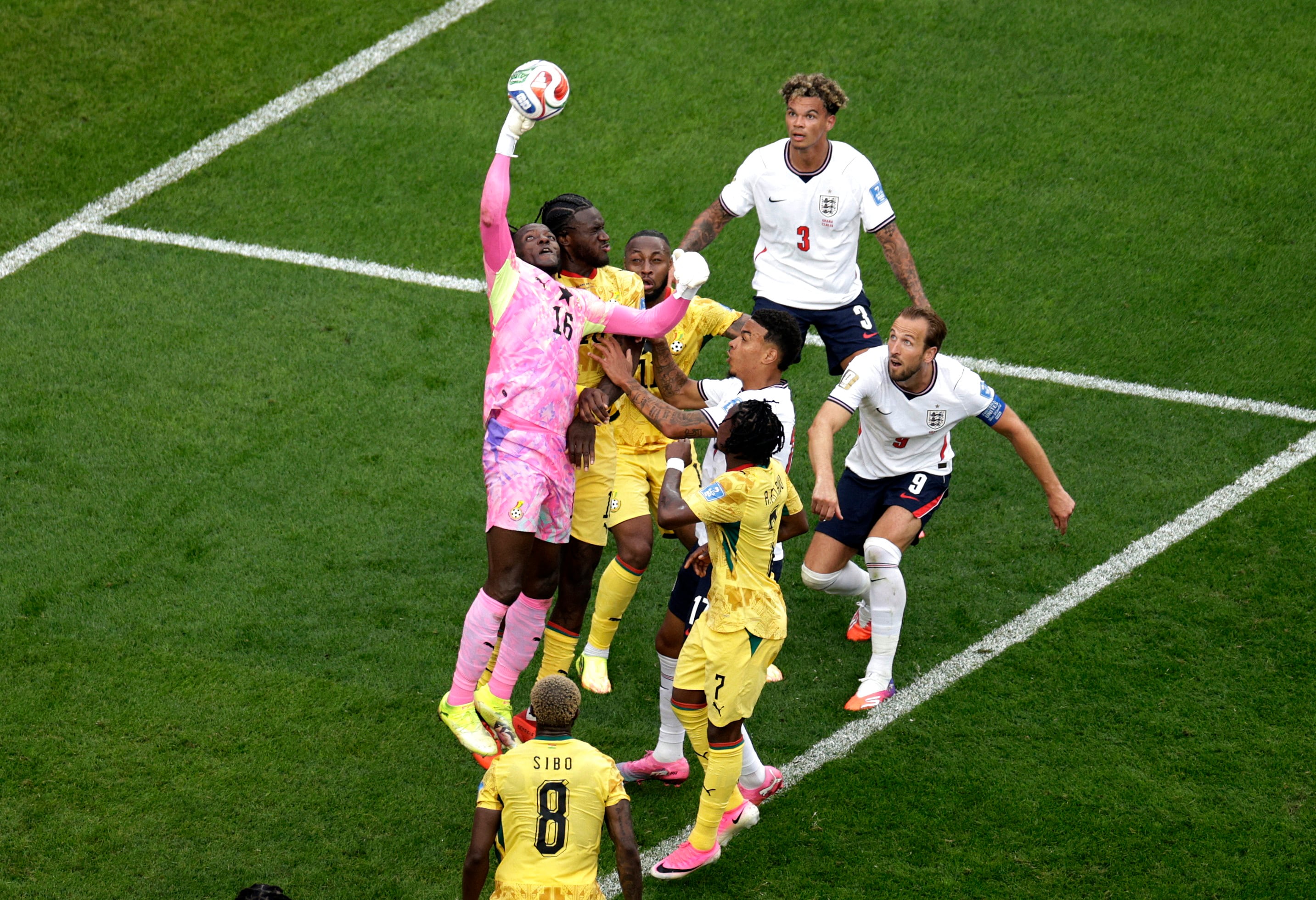 Ghana e Inglaterra empataron 0-0 en el Estadio Boston, con Asare como figura ante los avances de Kane, Madueke y Gordon (REUTERS/Pilar Olivares)