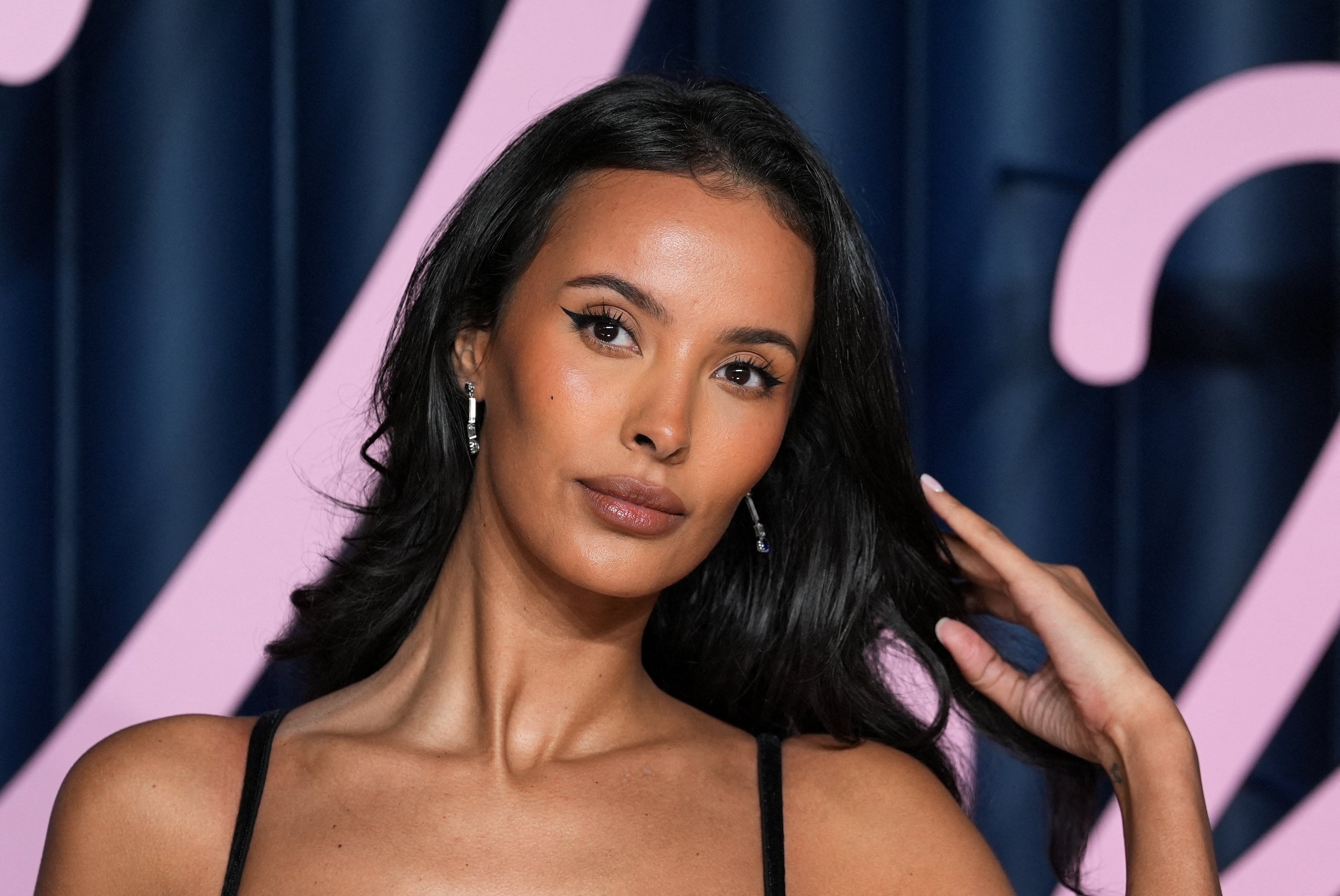 La presentadora Maya Jama hizo referencia a su separación en las redes (Reuters)