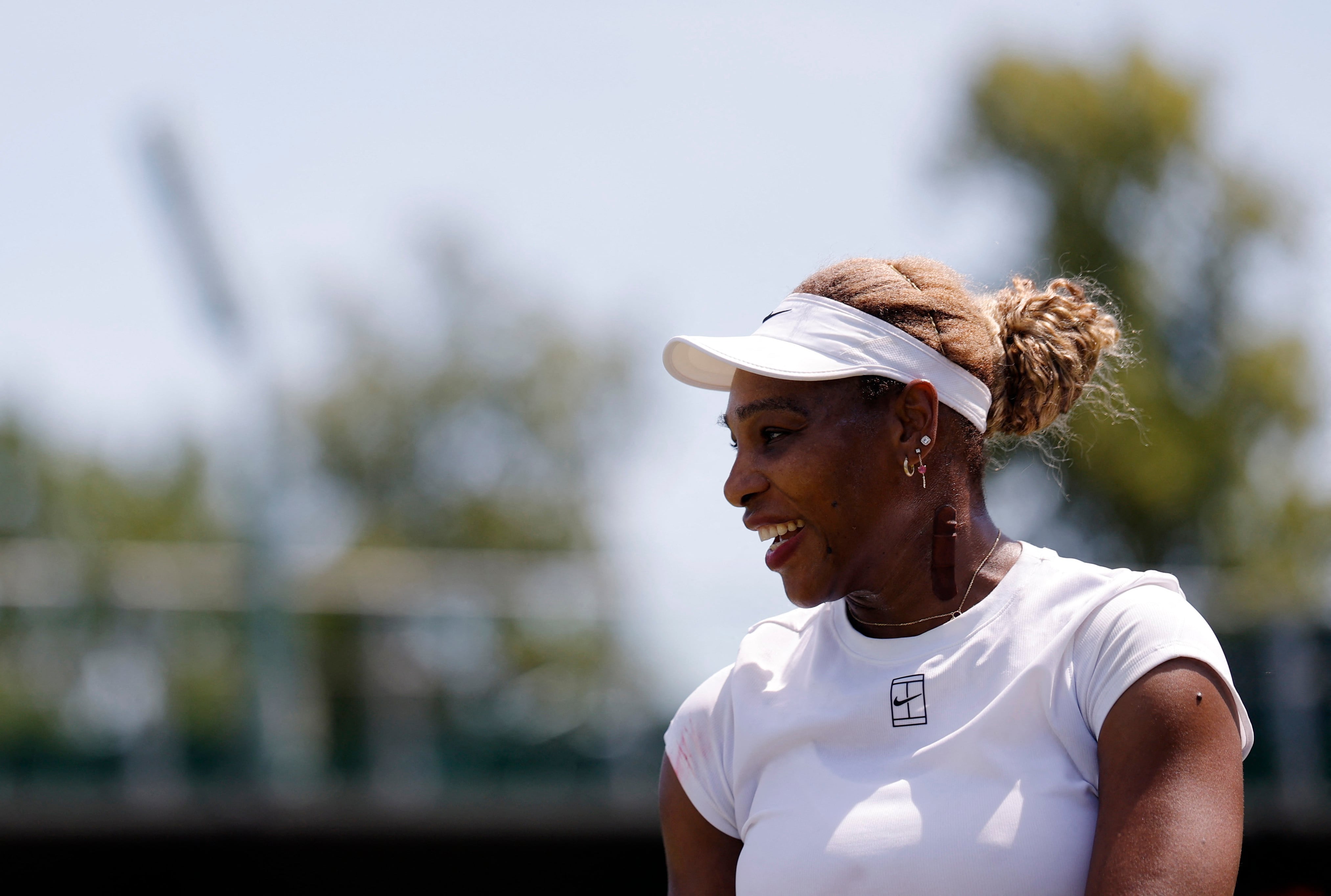 Después de anunciar su alejamiento del tenis, aclaró que nunca descartó la posibilidad de regresar a la competencia (REUTERS/Andrew Couldridge)