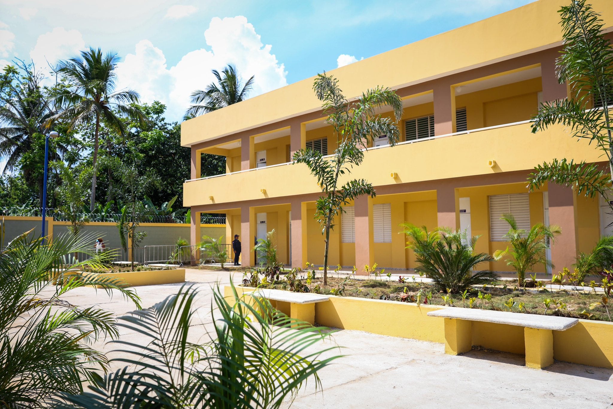 Las horas de clases perdidas en el año escolar 2025-2026 ya superan los USD 4,471 millones en valor educativo no impartido, según Educa. (Foto cortesía Presidencia de República Dominicana)