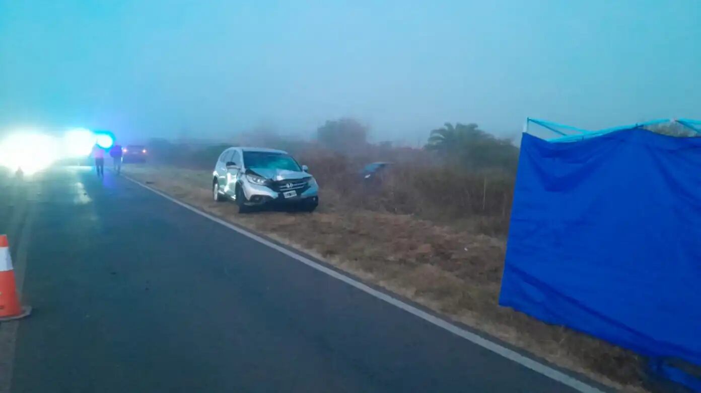 Tres muertos y una niña en grave estado tras un choque fatal entre una camioneta y un camión en Tucumán