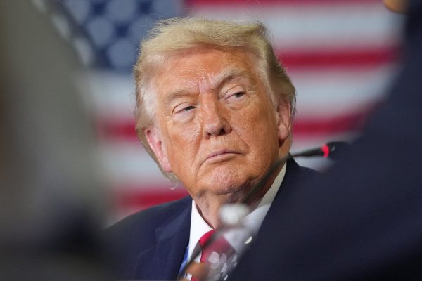 Trump advirtió que EEUU destruirá el uranio iraní con o sin acuerdo de paz