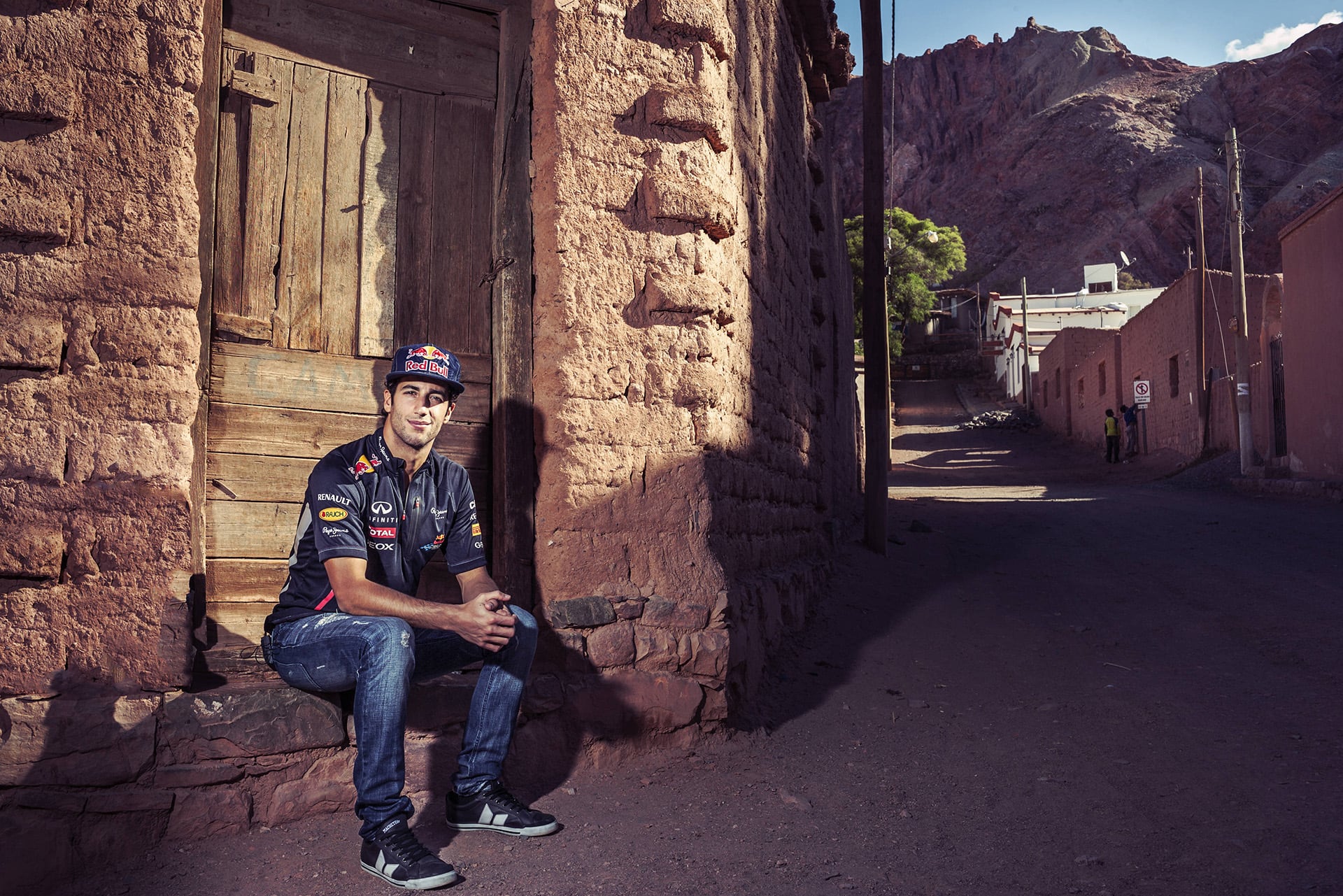 La convivencia con Daniel Ricciardo, líder de Red Bull, supuso para Verstappen una presión adicional para alcanzar su nivel competitivo (Crédito: Prensa Red Bull)