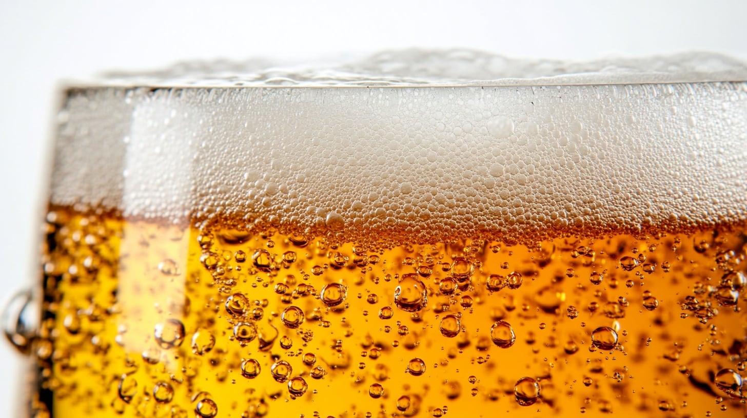 El daño del alcohol aparece como multisistémico y se relaciona con inflamación y ciertos cánceres. (Imagen Ilustrativa Infobae)