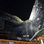 Un impactante incendio destruyó un ex motel en Villa La Angostura: decenas de familias se tuvieron que autoevacuar